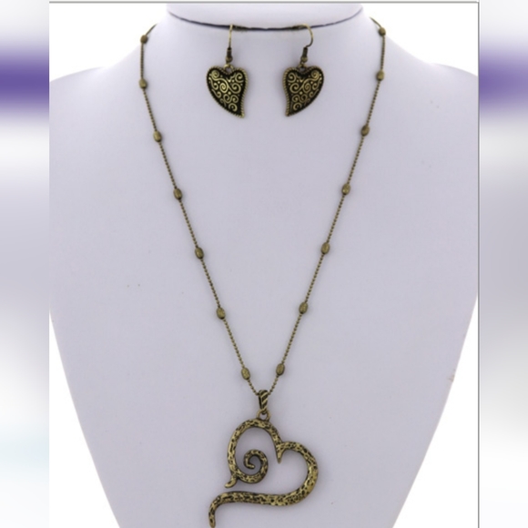 Lucky You Fashion Jewelry Necklace And Earring Set - Picture 9 of 10